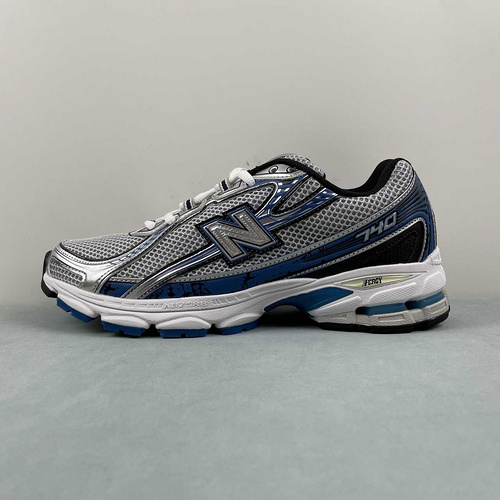 R  New Balance  MR740SB  36-45